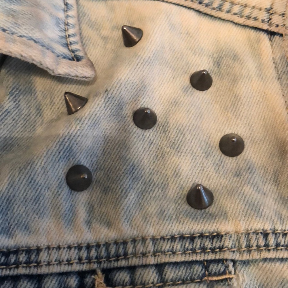 Jean Jacket - Picture 2 of 4